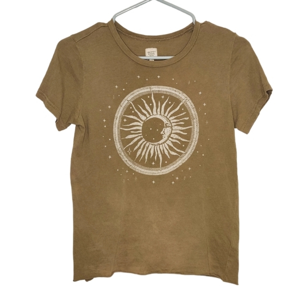 🌼Girls🌼Modish Rebel Youth sun and moon tee mustard yellow medium